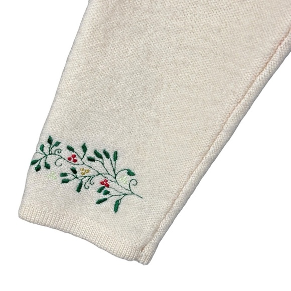 Karen Scott Petites Women’s Embroidered Wool Cardigan – Sz PS (Vintage) - Picture 7 of 9